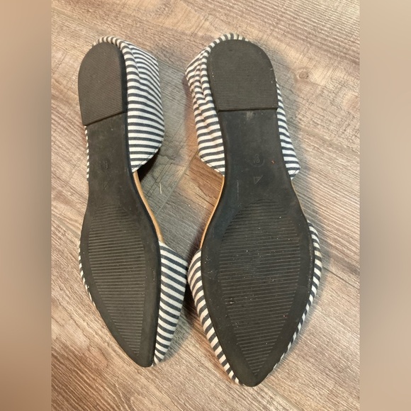 ARDENE navy and white striped d’Orsay flats - Picture 3 of 3
